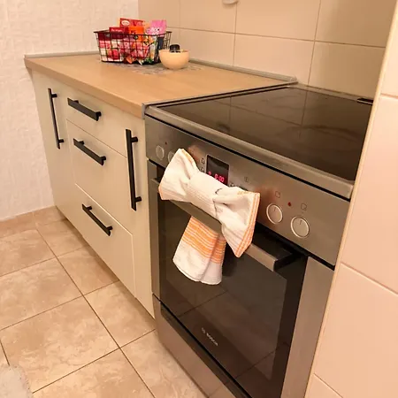 Apartment Light & Cozy Flat Banovo Brdo Belgrad